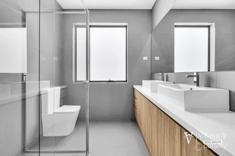 Property photo of 16 Samolus Street Mickleham VIC 3064