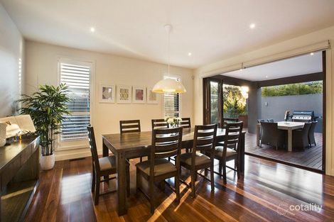 Property photo of 4 Crestwood Avenue Macleod VIC 3085
