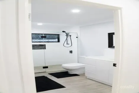 Property photo of 187 Wondall Road Wynnum West QLD 4178
