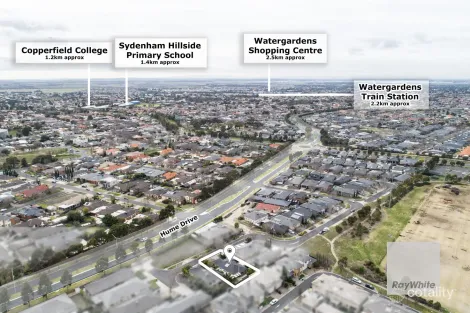 Property photo of 15 Hobart Way Taylors Hill VIC 3037