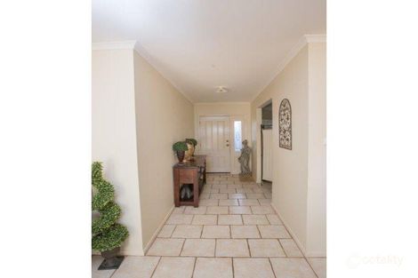 Property photo of 2 Kath Place Lake Wyangan NSW 2680