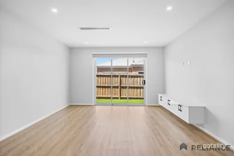 Property photo of 6 Countess Circuit Wollert VIC 3750