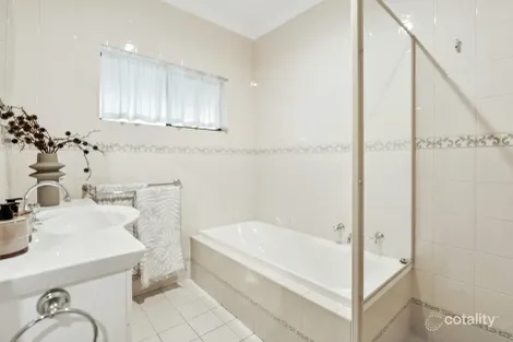 Property photo of 10 Botanic Avenue Flagstaff Hill SA 5159