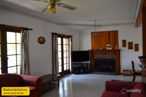 Property photo of 10 Memorial Avenue South West Rocks NSW 2431