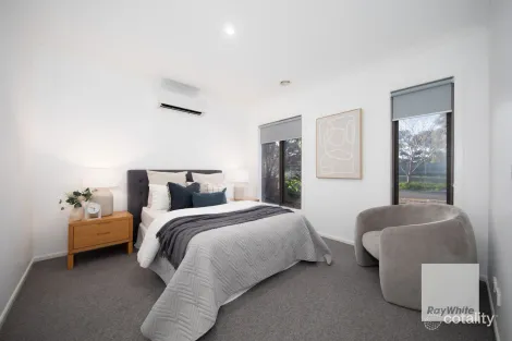 Property photo of 15 Hobart Way Taylors Hill VIC 3037