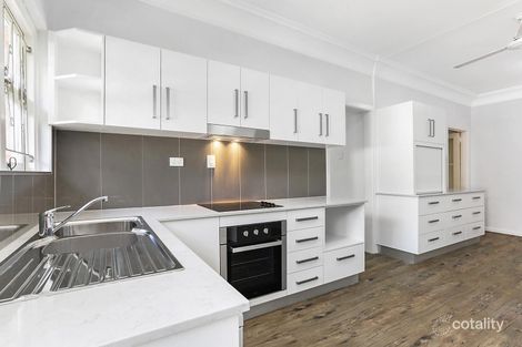 Property photo of 42 Brisbane Corso Fairfield QLD 4103