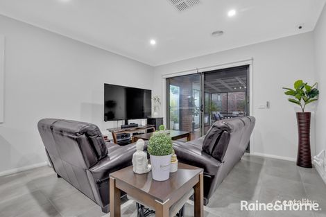 Property photo of 4 Mason Place Hillside VIC 3037