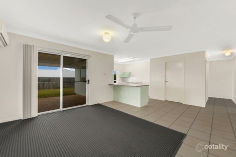 Property photo of 6 Saxonvale Court New Auckland QLD 4680