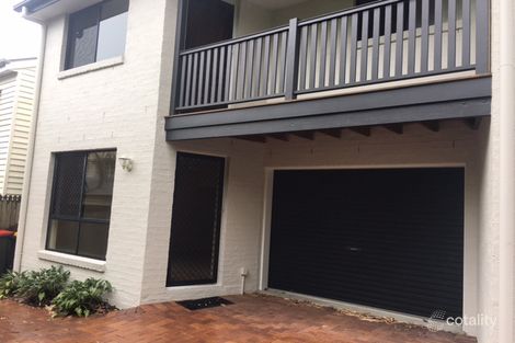 2/10 Thrushton St, Greenslopes, QLD 4120