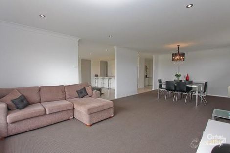 Property photo of 78 Dalmeny Drive Macquarie Hills NSW 2285