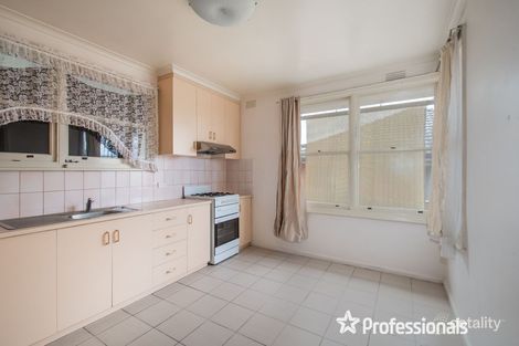 Property photo of 27 Yarran Grove Bayswater VIC 3153