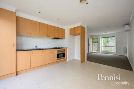 3/20 Broadmeadows Rd, Tullamarine, VIC 3043