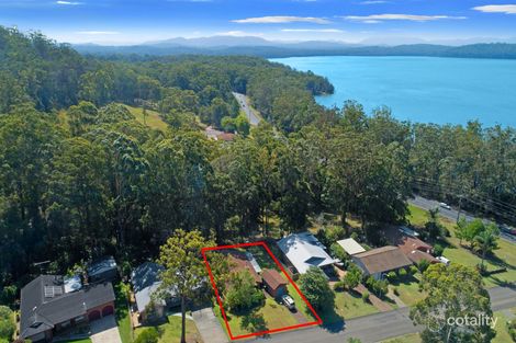 Property photo of 8 Waterview Crescent West Haven NSW 2443
