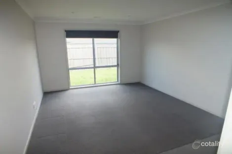 Property photo of 28 College Avenue Traralgon VIC 3844