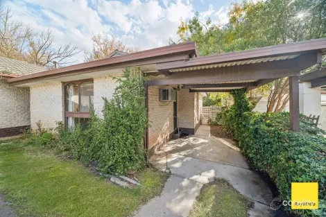 2/1 BEAUMONT CT, FLORA HILL, VIC 3550