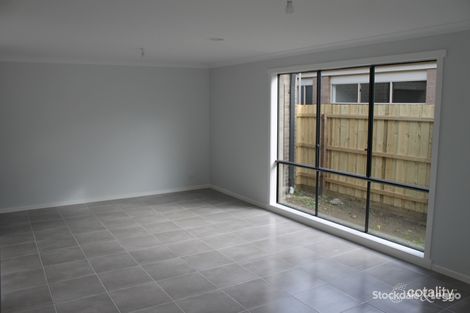 Property photo of 36 Bronzewing Street Pakenham VIC 3810