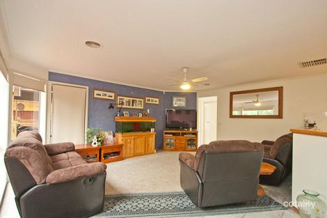 Property photo of 6 Crabill Walk Narre Warren South VIC 3805