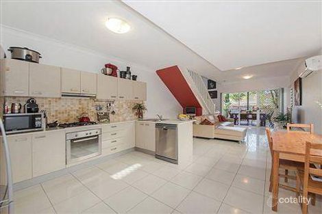 Property photo of 1/19 Wattle Avenue Carina QLD 4152