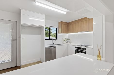 Property photo of 26 Pacific Drive Blacks Beach QLD 4740