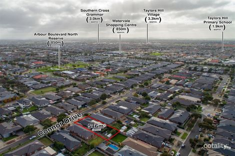 Property photo of 8 Connor Drive Burnside Heights VIC 3023