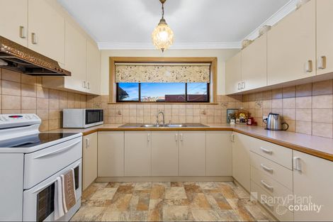 Property photo of 4 Shirley Street St Albans VIC 3021