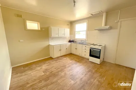 Property photo of 48 Phillips Street Whyalla Stuart SA 5608