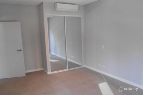 Property photo of 708/3 Half Street Wentworth Point NSW 2127