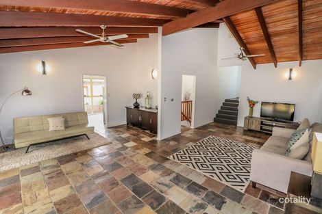 31-33 Sommerville Cres, Whitfield, QLD 4870