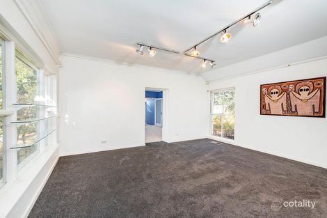 Property photo of 31 Captain Cook Crescent Griffith ACT 2603