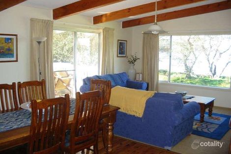 Property photo of 20 Myamba Parade Surfside NSW 2536