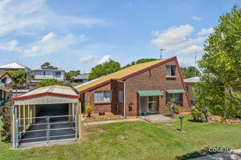 27 Dalby St, Maroochydore, QLD 4558