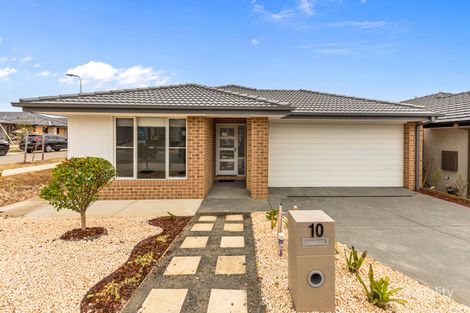 10 Silverstar St, Pakenham, VIC 3810