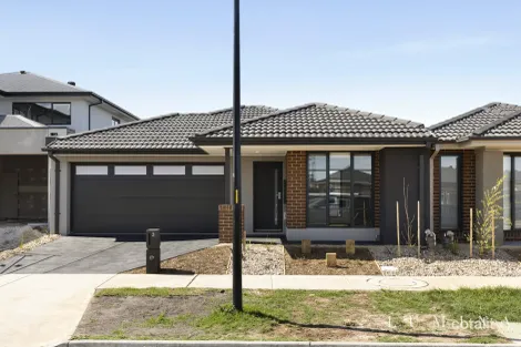 3 Needletail Rd, Deanside, VIC 3336