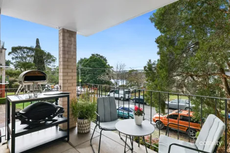 Property photo of 2/12 Bortfield Drive Chiswick NSW 2046