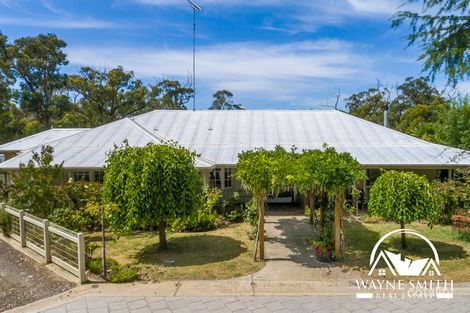 180 Doctors Creek Rd, Clonbinane, VIC 3658