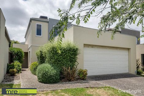 Property photo of 13 Sovereign Manors Crescent Rowville VIC 3178