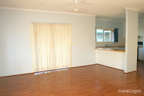 Property photo of 6 Roseanne Road Emerald QLD 4720