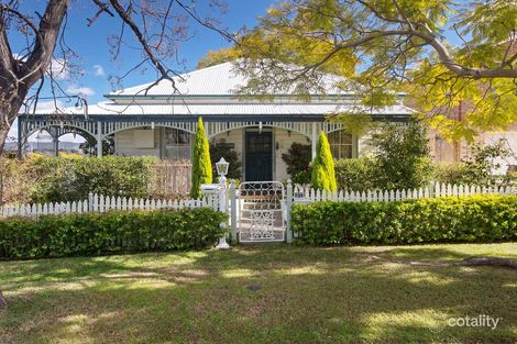 27 Regent St, Cessnock, NSW 2325