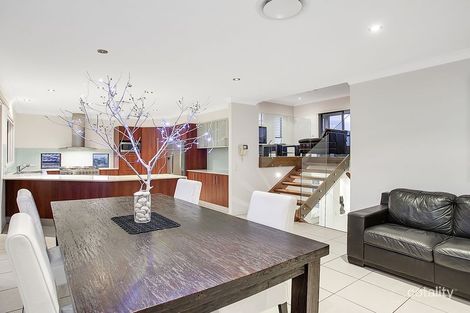 48 Tara Vista Bvd, Highland Park, QLD 4211