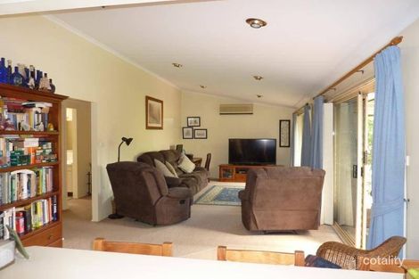 Property photo of 11 Jodi Close Tenambit NSW 2323