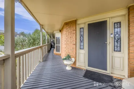 Property photo of 10 Skeldale Wynd Morwell VIC 3840