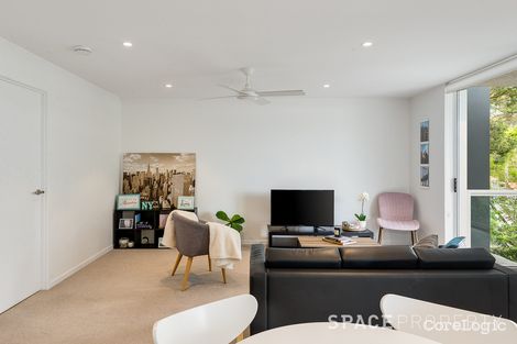 Property photo of 2/35 Chasely Street Auchenflower QLD 4066