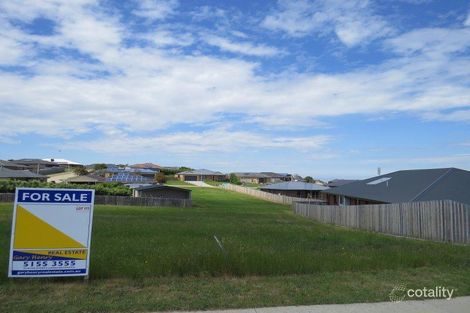 7 Luke Ct, Lakes Entrance, VIC 3909
