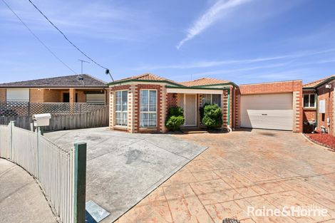 Property photo of 1/10 Gray Court St Albans VIC 3021
