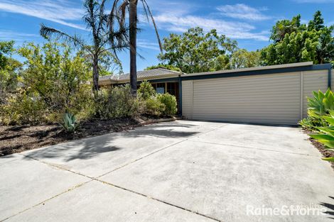 Property photo of 28 Farnham Place Gosnells WA 6110