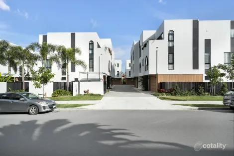 Lot 3/2-4 Waterford Ct, Bundall, QLD 4217