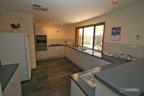 Property photo of 10 Triangle Court Noarlunga Downs SA 5168