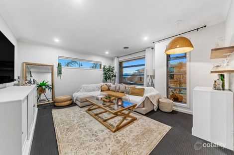 Property photo of 16 Wakehurst Way Officer VIC 3809