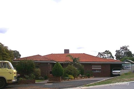 11 Chalfont Way, Swan View, WA 6056