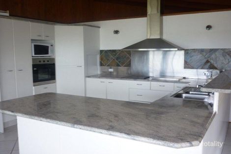 Property photo of 38 Shearwater Esplanade Runaway Bay QLD 4216